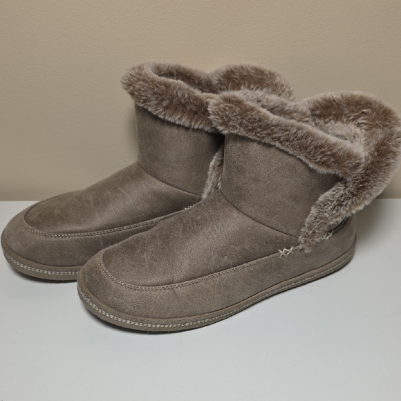 Skechers Shoes - Skechers Women's Tan Fur-Lined Ankle Boots